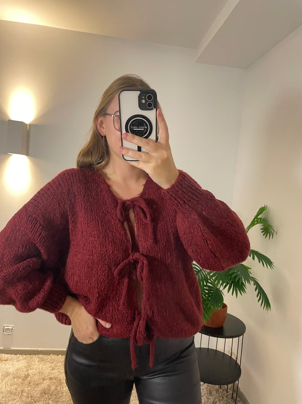 Gilet à Nouer Nina Bordeaux - Style Élégant & Polyvalent | Maison Adèle