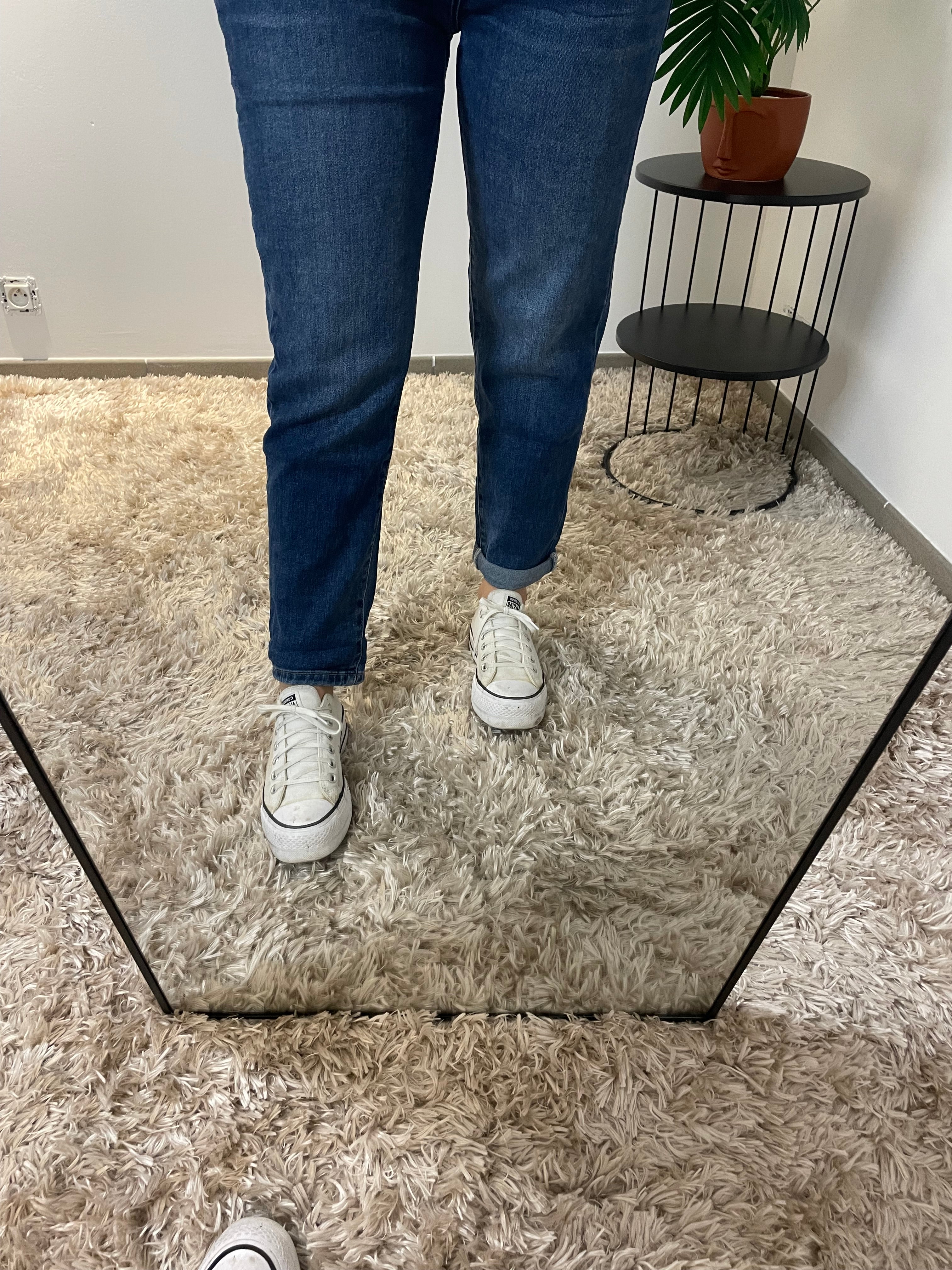 Jean Mom Parfait Taille Haute - Coupe Flatteuse | Maison Adèle