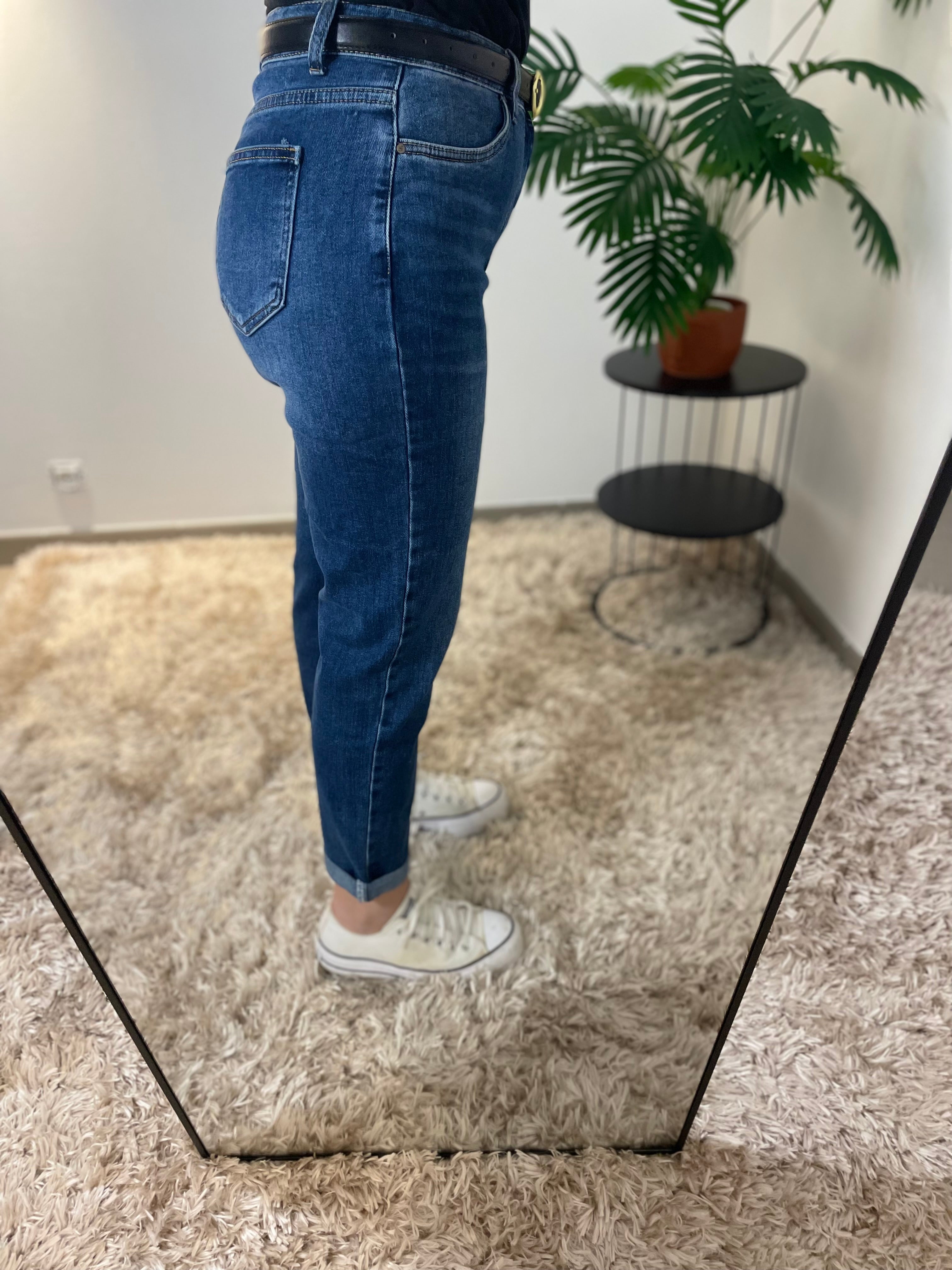 Jean Mom Parfait Taille Haute - Coupe Flatteuse | Maison Adèle