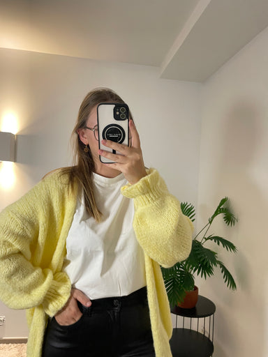 Gilet Maille Sarah Jaune - Douceur & Confort | Maison Adèle